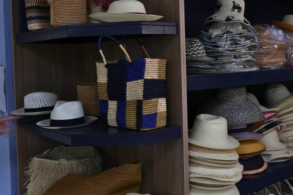 differents panama hats