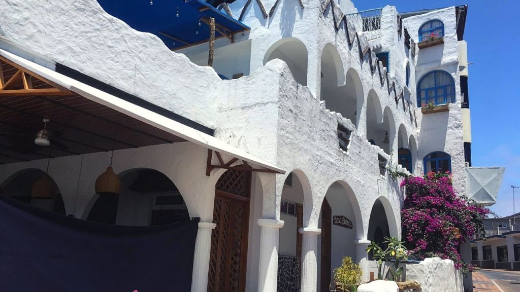 hotel casa blanca - san cristobal