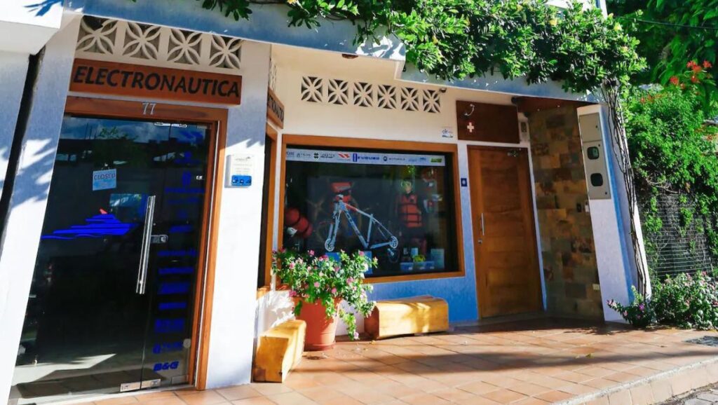 cucuve-suites exterior