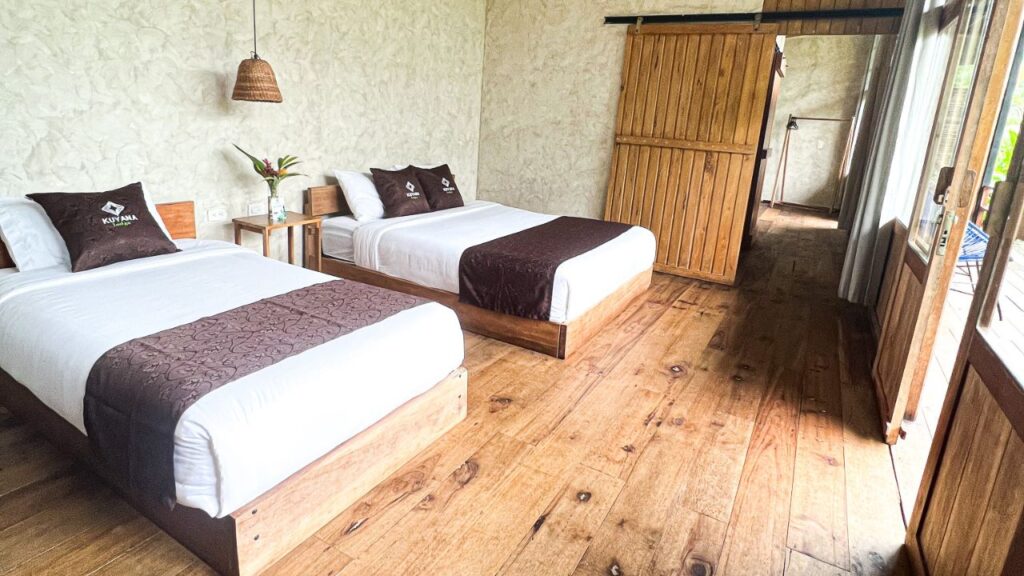 kuyana amazon lodge -room