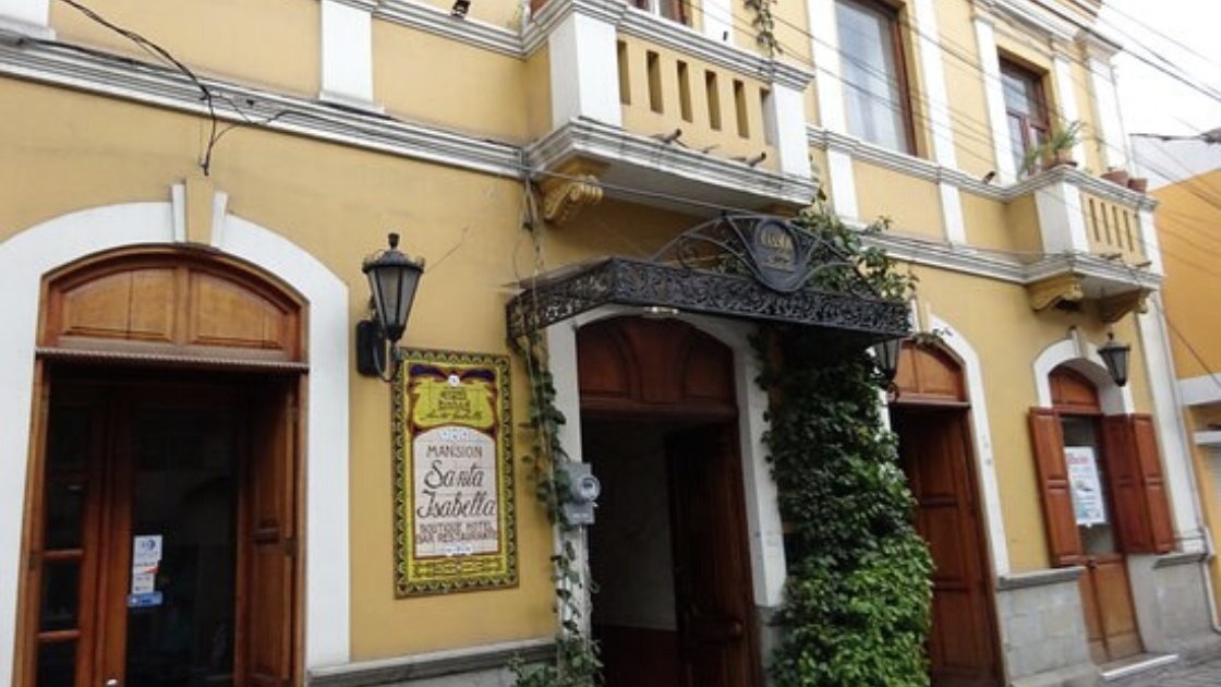santa isabella mansion -front