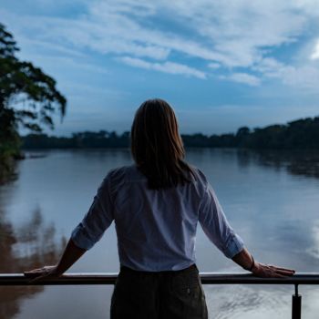 9 day female travel