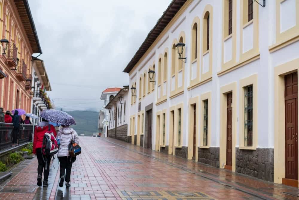 cotacachi town