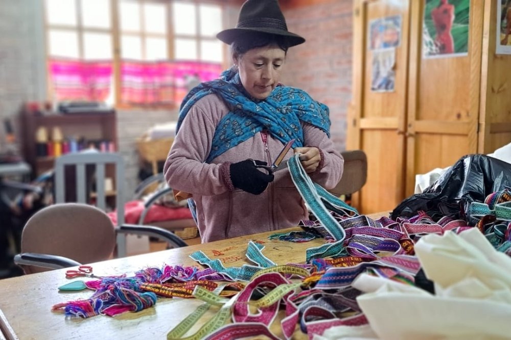 inti sisa sewing workshop guamote ecuador