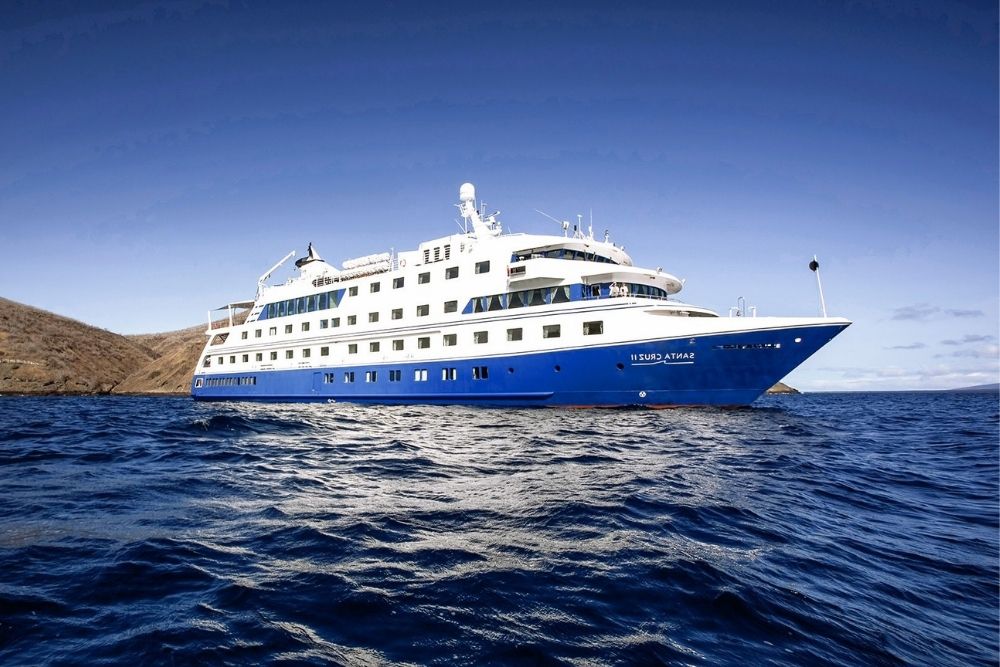 santa cruz ii luxury vessel